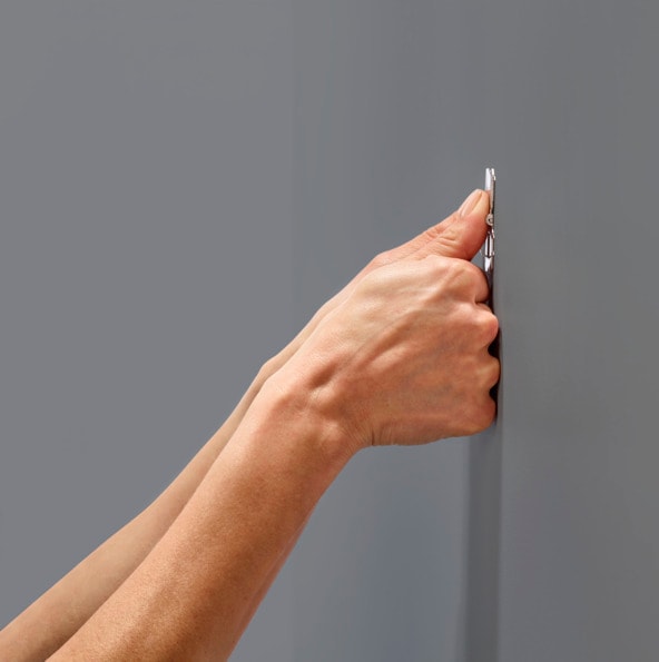 Claw DrywAll Picture Hangers, 65-lb Capacity