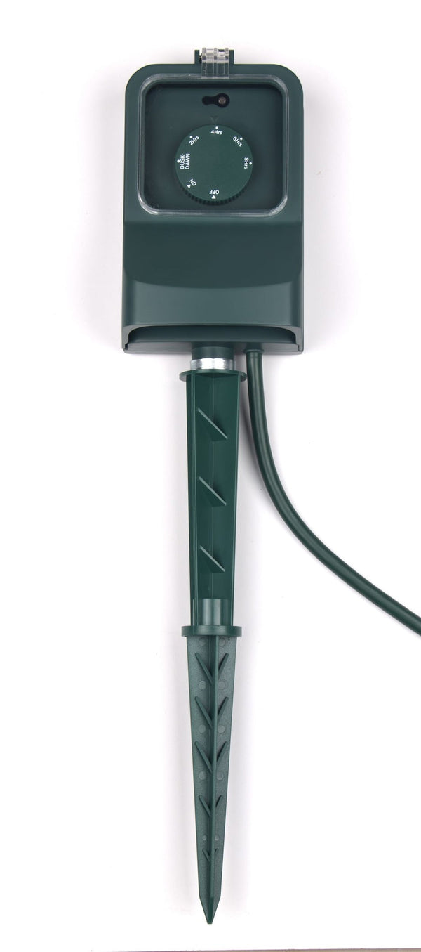 3-Outlet Outdoor Power Stake with 6-ft Cord and Timer, Green Z1093